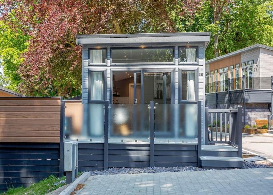 V28 - The Lookout With Hot Tub Villa Bangor  Buitenkant foto
